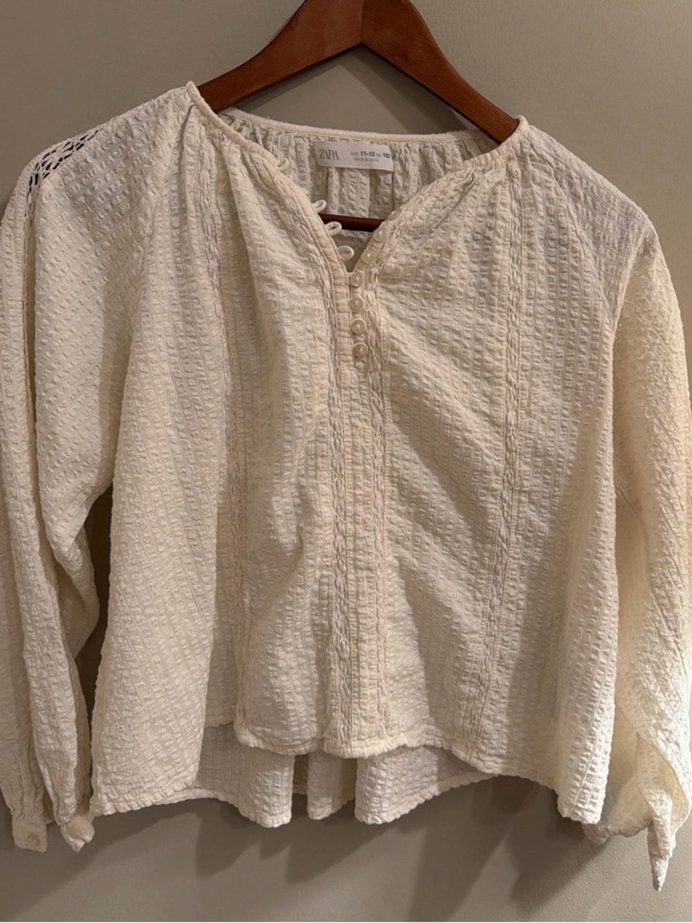 Zara Ivory Textured 100% Cotton Blouse – S 🤍🤍